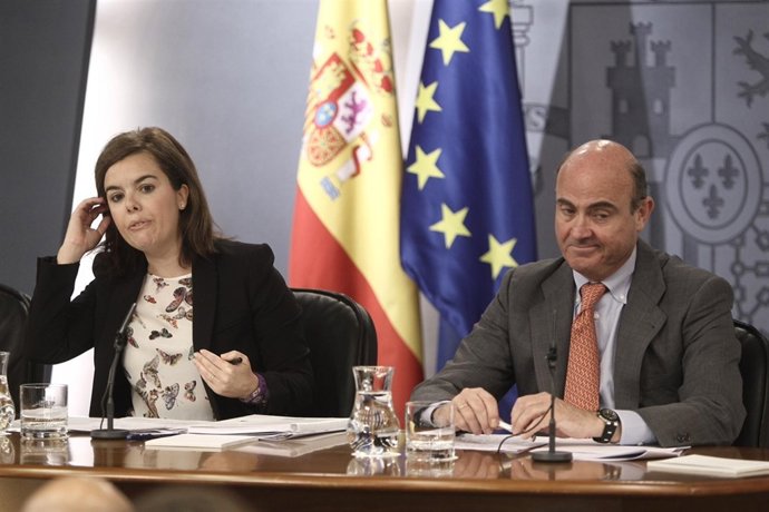 Santamaría, Guindos y Pastor tras el Consejo de Ministros