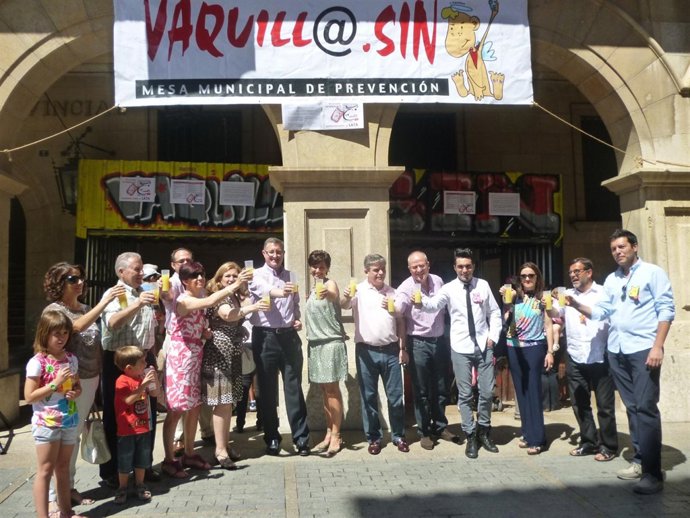 Brindis de inauguración de la barra sin alcohol