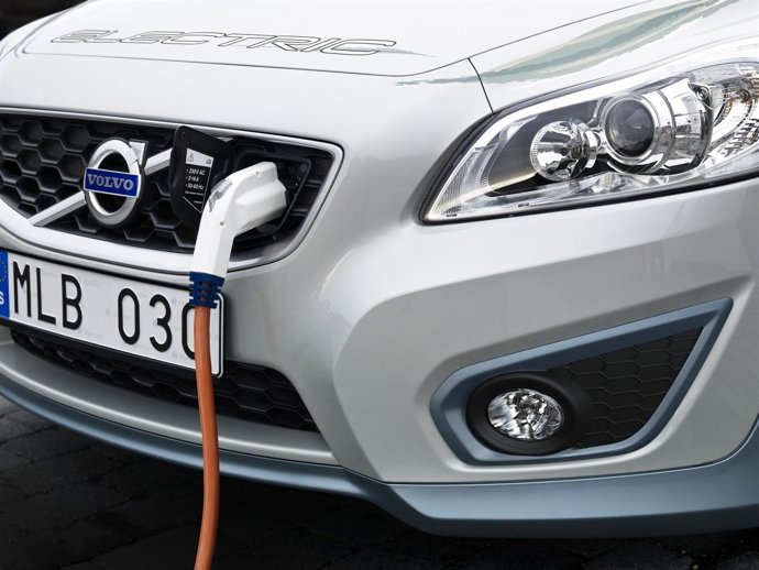 Volvo eléctrico, coche eléctrico, vehículo, recarga