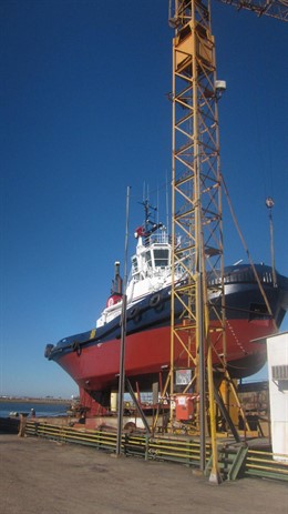 Barco en astilleros (Huelva).