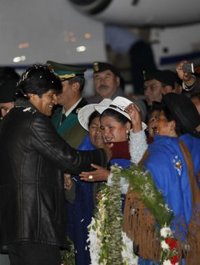 El Gobierno reitera que concedió todos los permisos al avión de Morales