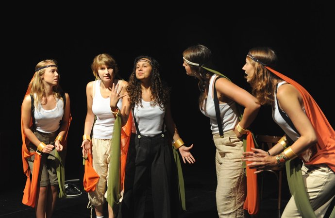 Estudiantes de 'Escena Erasmus' convertidas en actrices.                   
