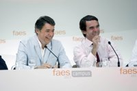 Ignacio González defiende la diferencia entre servicios públicos y sociales y la necesidad de clarificar competencias