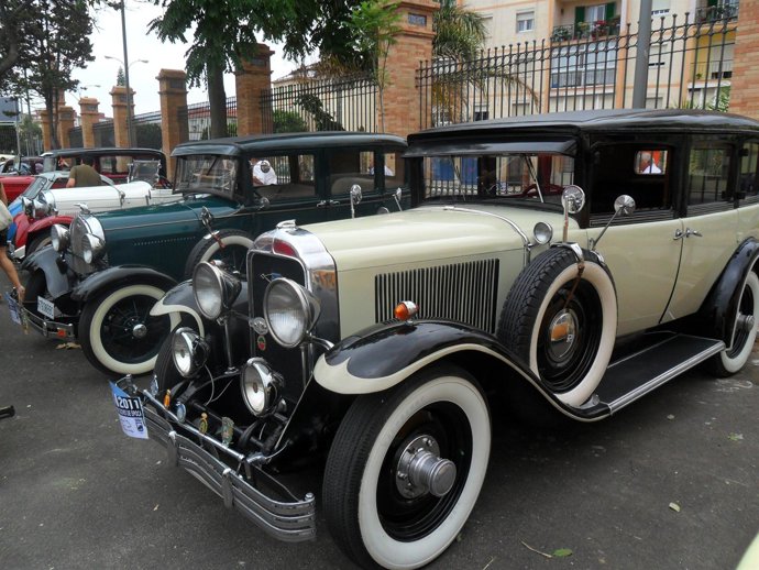 Vehículos Clásicos Recorren Malaga