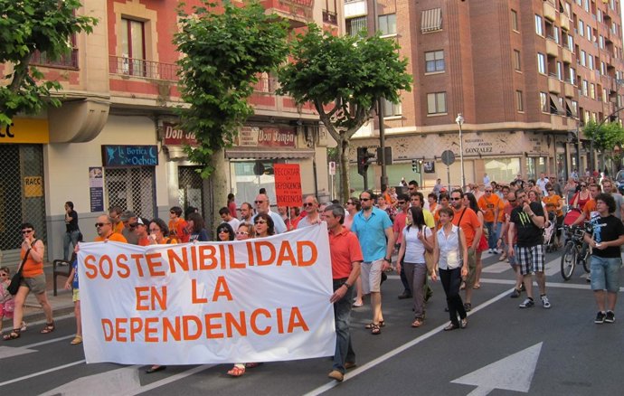 Manifestación en contra de los recortes en dependencia