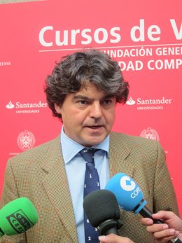 Jorge Moragas En Los Cursos De La Universidad Complutense En El Escorial