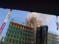 El incendio en la nueva sede del BBVA sólo afectó al edificio vertical, cuyas obras se han paralizado