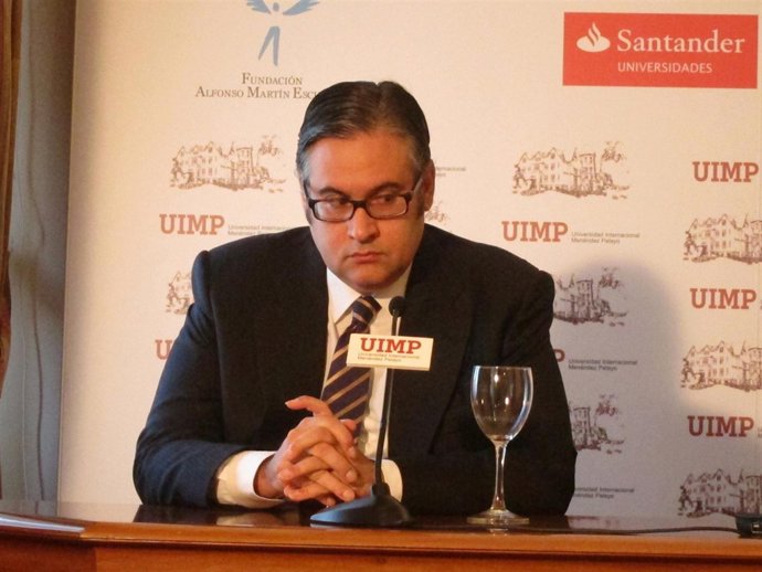 Juan Manuel de Prada en la UIMP