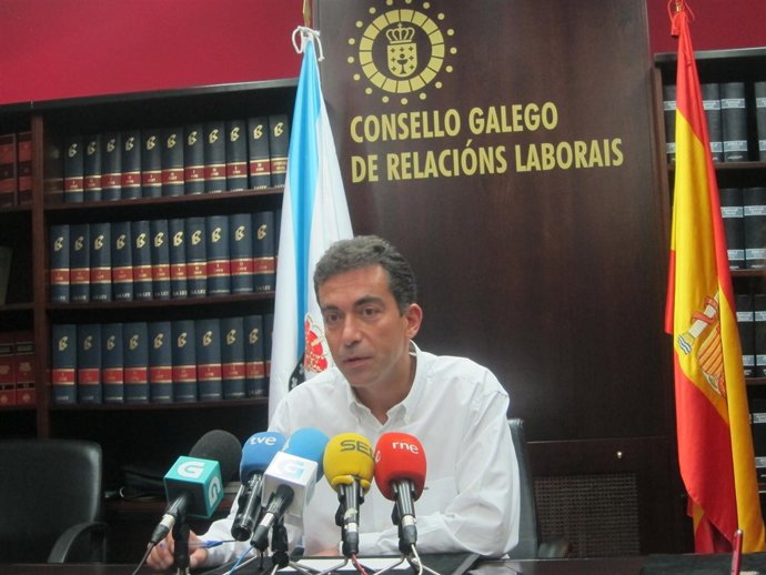 El presidente del Consello de Relacións Laborais, Demetrio Fernández