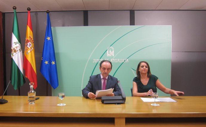 Rodríguez presenta nforme sobre turismo de reuniones y congresos en Andalucía