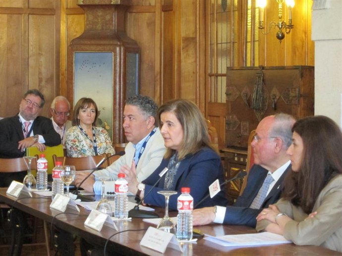 La ministra Báñez en la UIMP