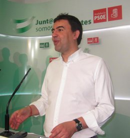 Mario Jiménez, este lunes