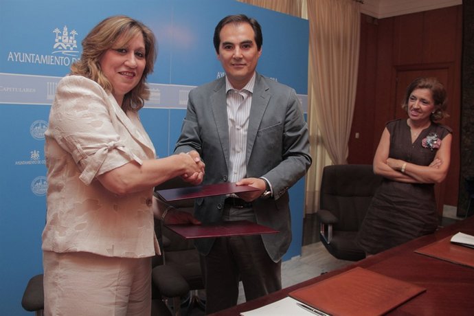 Capdevila y Nieto se dan la mano ante Botella