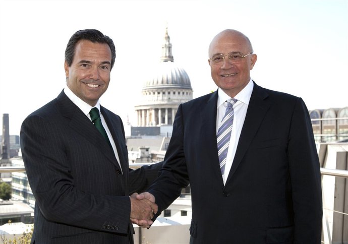 Antonio Horta (Lloyds Banking Group) y Josep Oliu (Banco Sabadell)