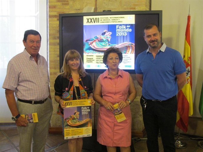 Acto de presentación de Folk del Mundo 2013