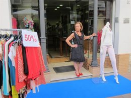 Tienda de ropa en rebajas nueva