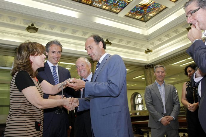 Cesión de las llaves del Banco de España