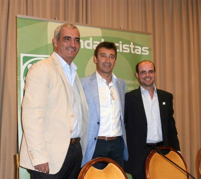 Anotnio Jesús Ruiz PA presenta candidato Marbella PA enrique Piñero