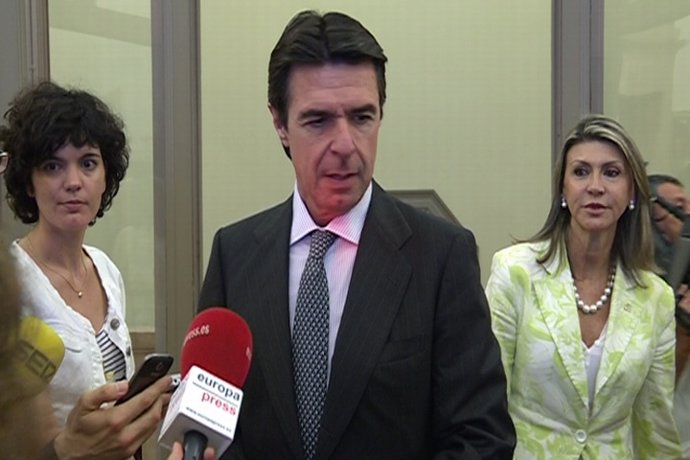 Soria pide a Almunia que reconsidere tema de astilleros

