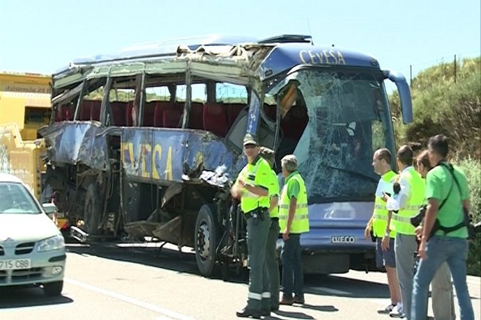 Libertad provisional para el conductor del autobús siniestrado
