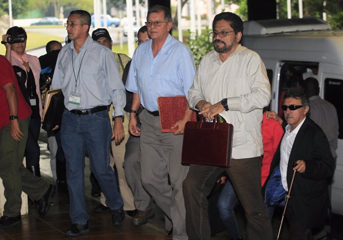 Tellez, Marquez, Santrich y Zamora en Cuba
