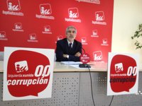 Llamazares acusa a Rajoy de arrastrar al país por el "cieno" al mentir sobre el Caso Bárcenas