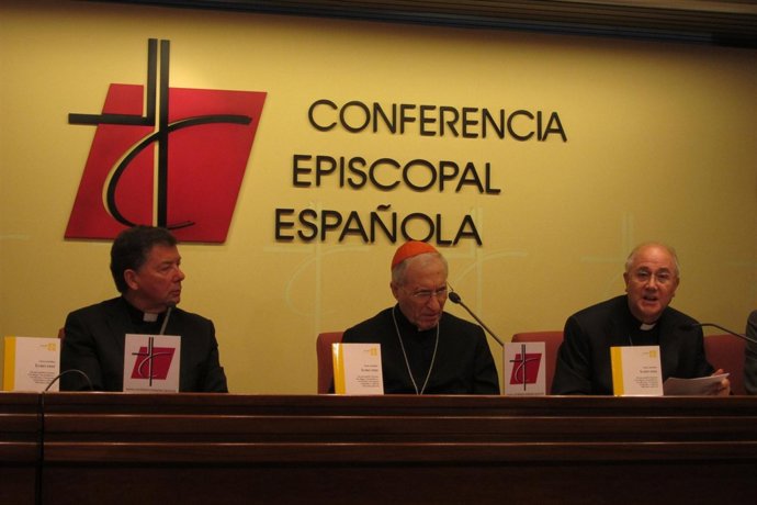 Martínez Camino, Rouco Varela y González Montes