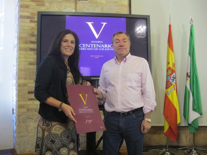 Férriz y Molina presentan el V Centenario del Mercado de los Jueves de Beas.