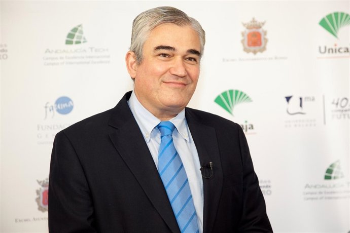 El fiscal del servicio de criminalidad informática de málaga, Santiago Fernández