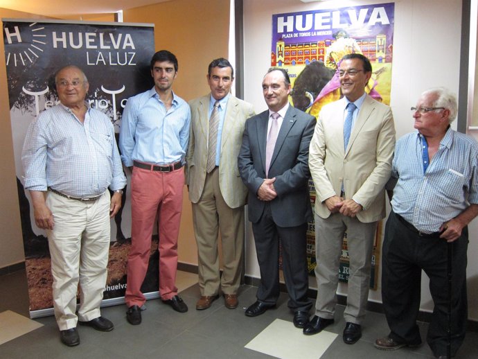 Presentación de las Fiestas Colombinas de Huelva en Badajoz