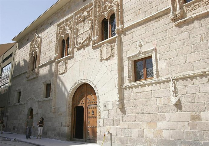 Palacio de Los Momos en Zamora