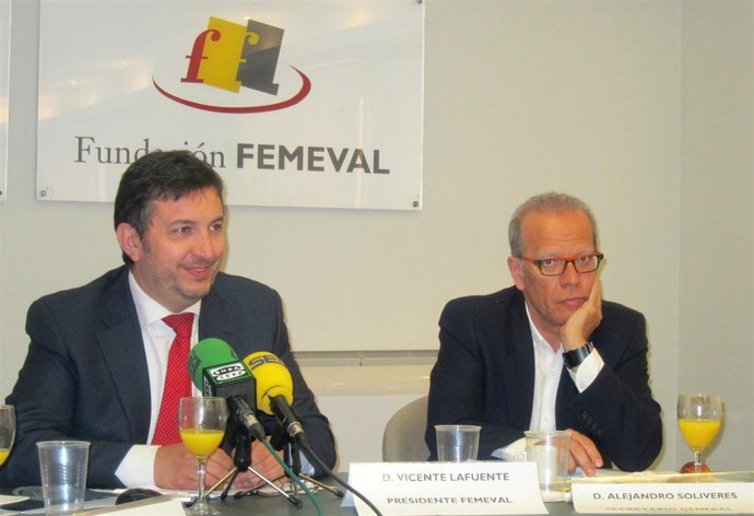 El presidente de Femeval, Vicente Lafuente (i)