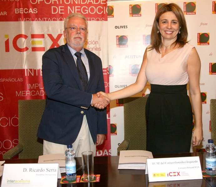 Ricardo Sierra (Interaceituna) y Maria del Coriseo (ICEX)