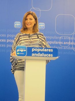 Alicia Martínez en la sede del PP andaluz