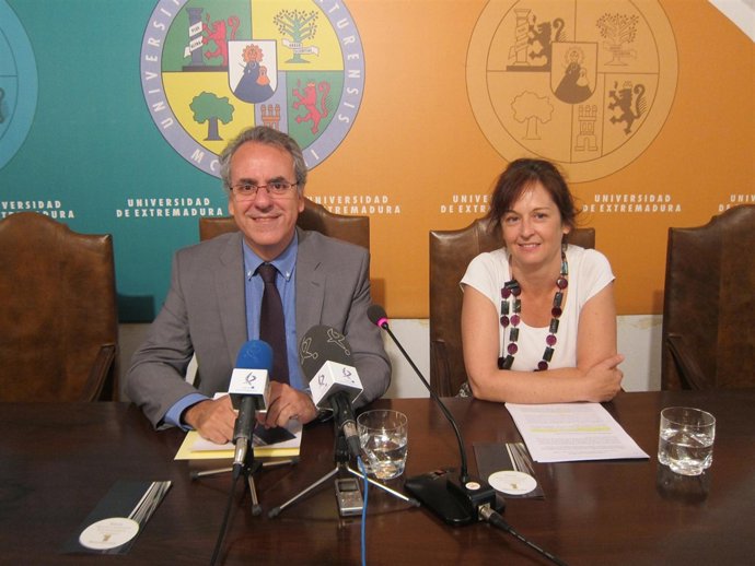 Segundo Píriz Y Ángeles Ferrer,  De La Uex