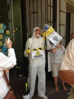 Campaña de fumigado de sucursales bancarias de Adicae