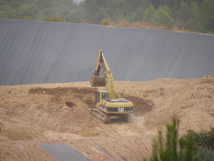 Imagen sobre expediente contra Reyval enviada por No a la contaminació.