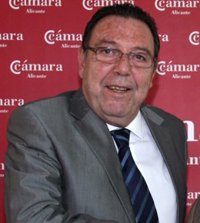 Garrigós dice que las administraciones han sido más un obstáculo que una ayuda para la recuperación económica