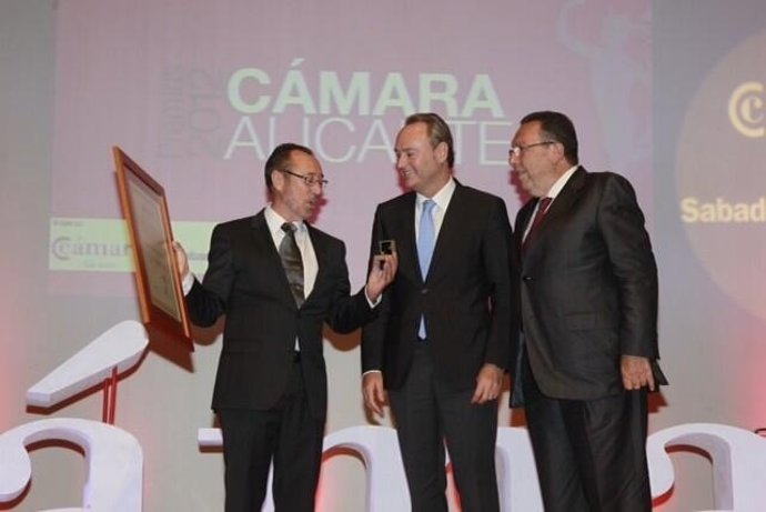 Imagen de Fabra en la Noche de la Economía Alicantina difundida en su twitter.