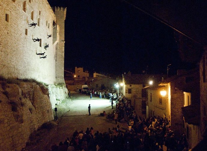 Provisional Danza actuará este sábado en el Castillo de Illueca