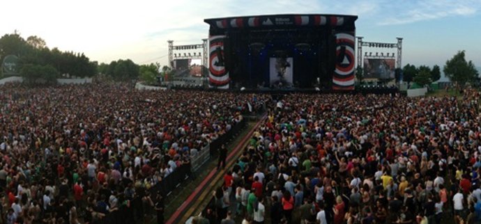 Casi 35.000 personas en la jornada inaugural del festival