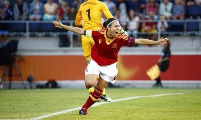Vero Boquete celebra el primer gol de España