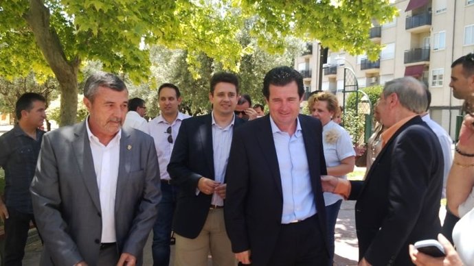 Císcar con el equipo del PP de la provincia de Alicante