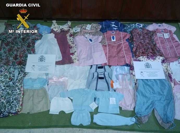 Ropa de bebé recuperada