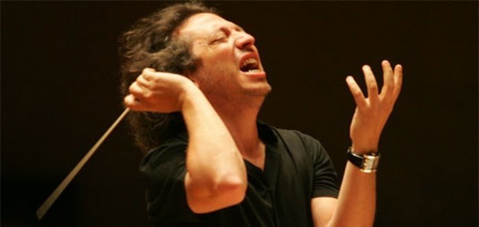 El director George Pehlivanian