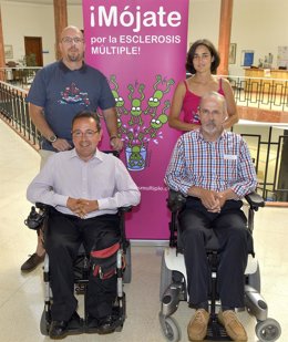 Presentación de la campaña 'Mójate por la esclerosis múltiple'