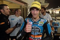 Rins toma nota y se impone a Salom en último giro