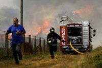 Detenidas dos personas acusadas de incendios forestales en Laracha y Piñor