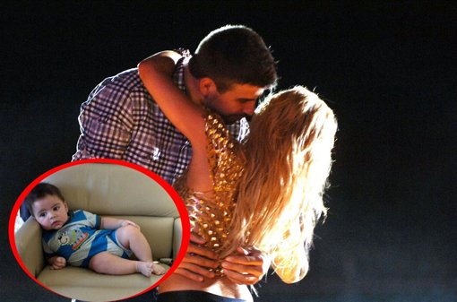 Milan Piqué se acomoda en un avión