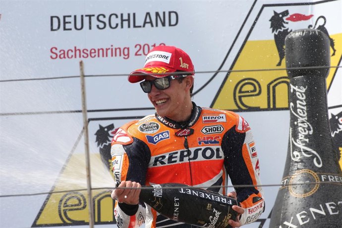 Mar Marquez celebra su victoria en Alemania